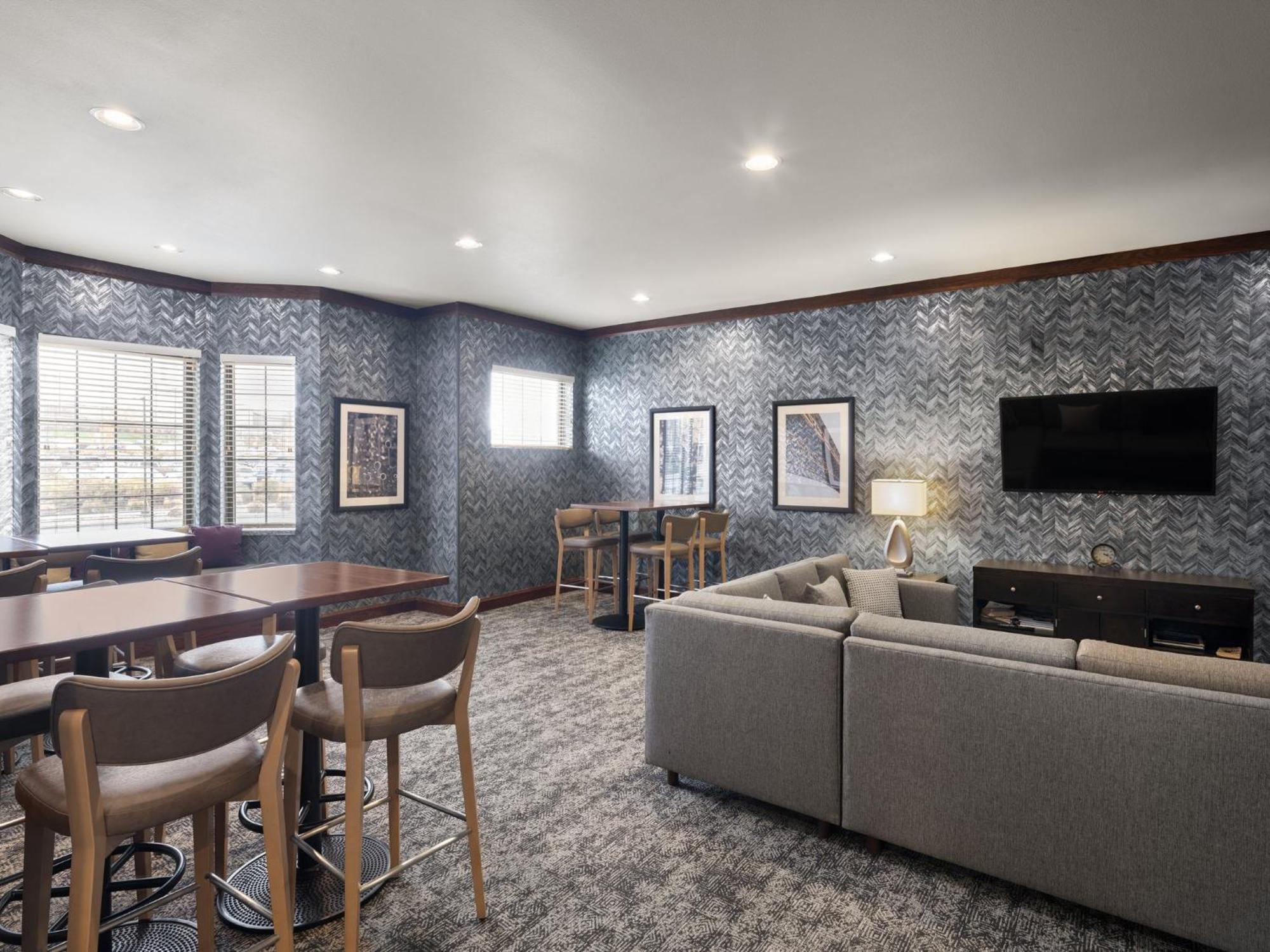 Staybridge Suites Midvale By Ihg Exterior photo